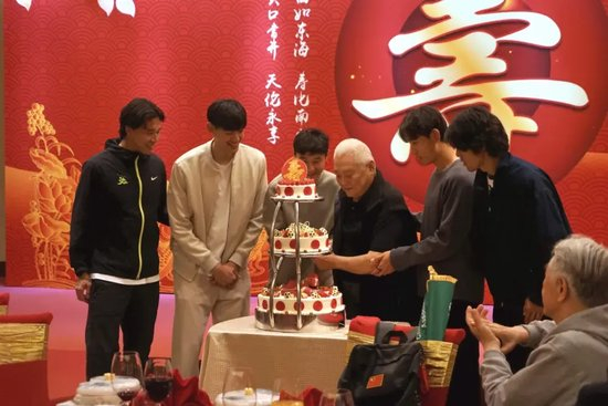 拥有严谨的结构构架以及奔放的未来发展目标。展示图片